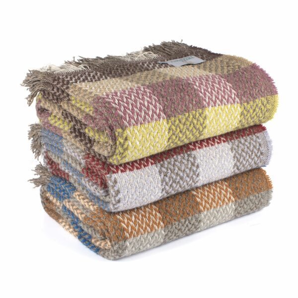Celtic Weave Check Rug Throw Tweedmill Recycled Throws - Image 2